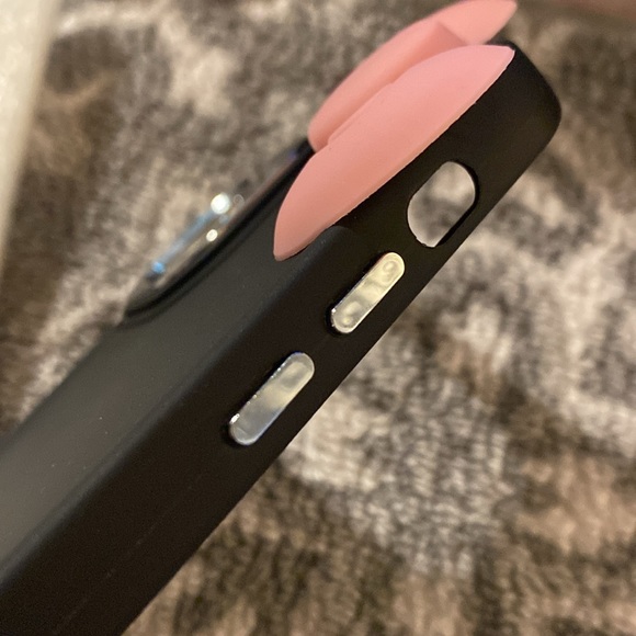 New in packaging iPhone 11 Pro Max 6.5 hello kitty bow case - Picture 4 of 4